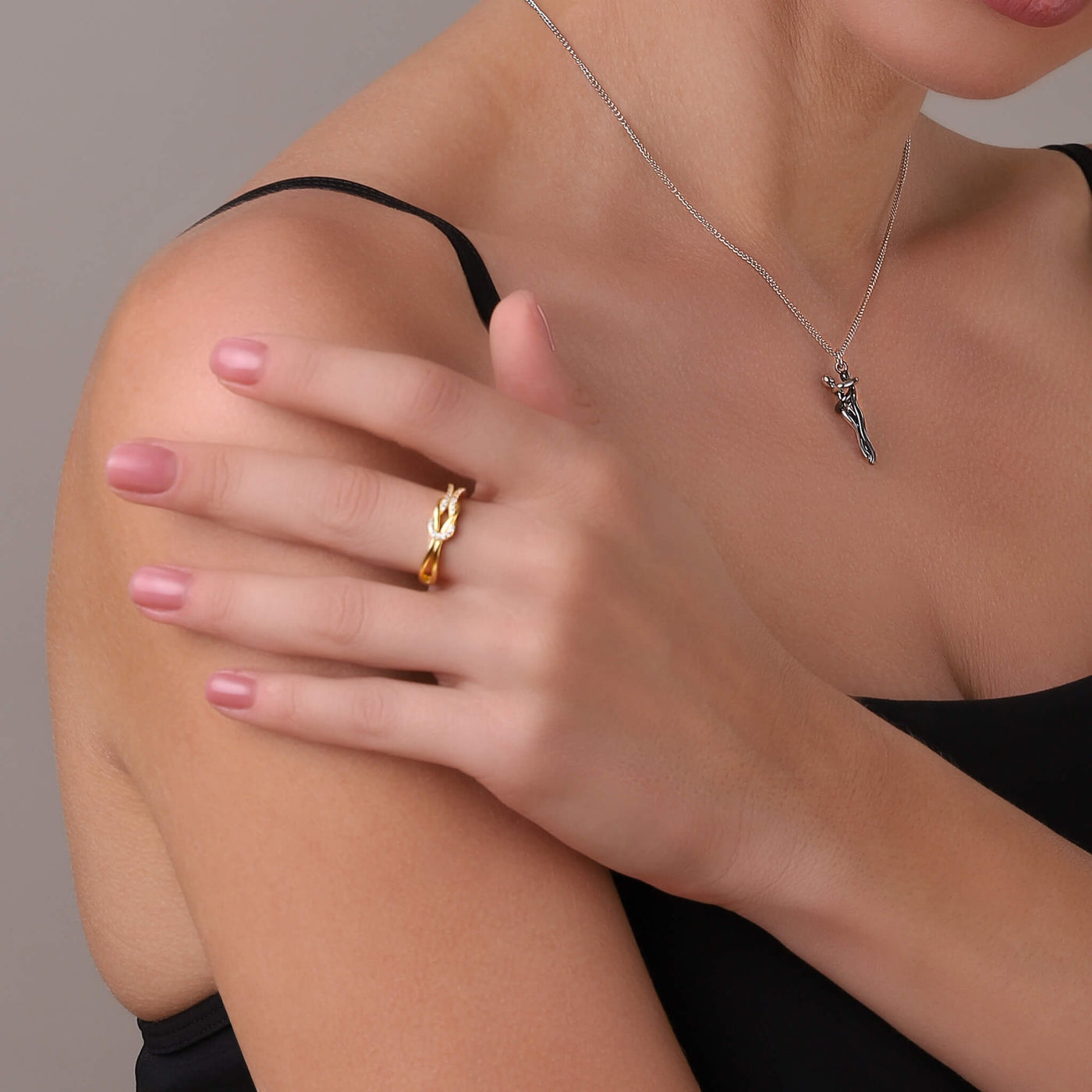 Button ring